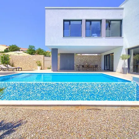 Silente בית נופש Salatić